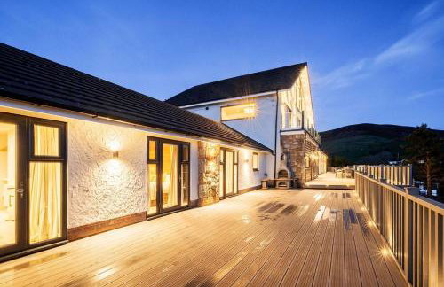 Lux Manor Sleeps 30 - Pool Sauna Hot Tub Cave - Foto 54