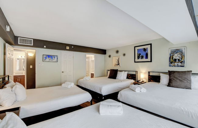 Stay together on the strip - 6 comfy beds w/view! - Foto 7