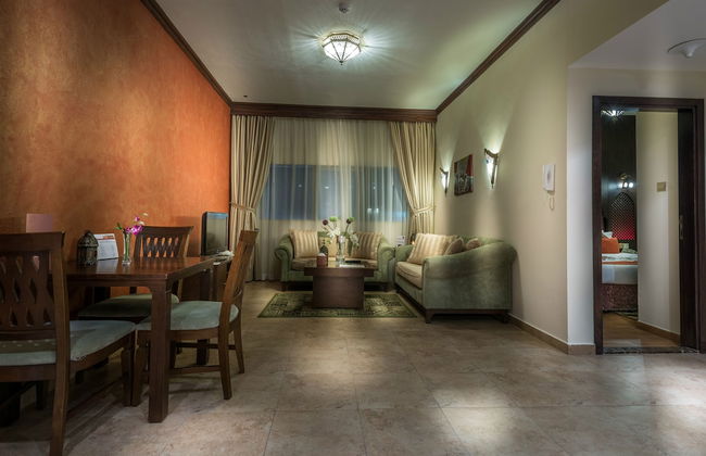 First Central Hotel Suites - Foto 21