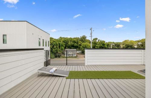 Nashville Townhouse with Rooftop & Modern Comfort - Foto 54