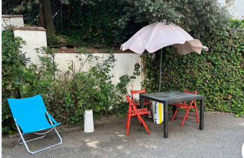 Apartamento abierto con patio - Photo 28