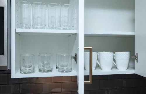 Central 1-BR Condo Assembly Row Gym & Pool Sleep 5 - Photo 30