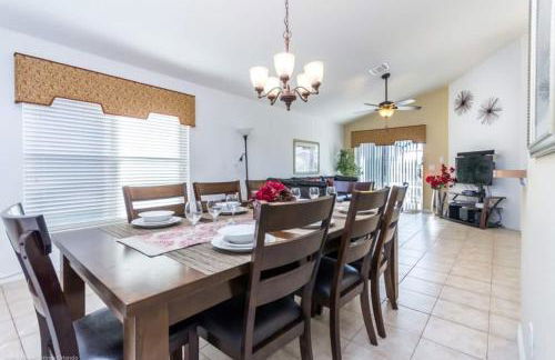 4bd Villa with Solar Heated Pool Near Disney No resort Fee home - Foto 28