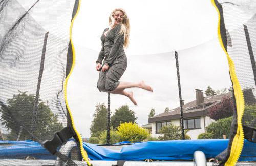 SeePanorama-Deluxe-Sauna-Massage-Garten-Tranpolin-Tischkicker-Tropical-BBQ-Parken - Foto 41