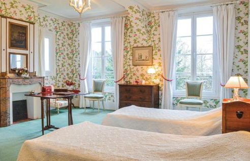 10 Bedroom Cozy Home In Allonne - Foto 39