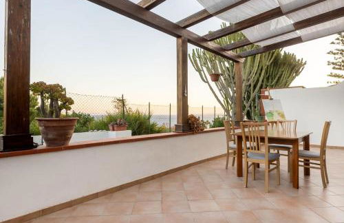 Villa Izabela con vista sul mare - Foto 1