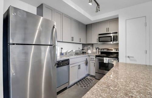 Centric 2BR In HEART of DTPHX Free Garage Parking - Foto 28