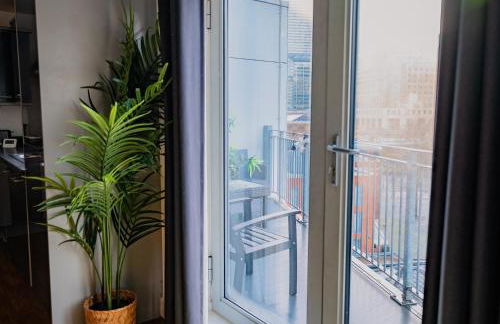 Luxury Penthouse Balcony Flat - 5 Min to Canary Wharf - Prime Long Stays - Foto 20