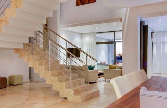 Dual Level Apartment Walking Distance to the Beach Harrier Place - Foto 11