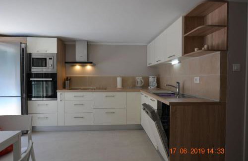 Dreamlodge - Luxe Dalmatian Villa, private pool, parking, mooring, breathtaking sea & mountain view, at 150 m from idyllic private beach - Foto 44