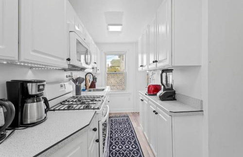 5BR 3BA Family Retreat 2 Blocks from Beach - Foto 48