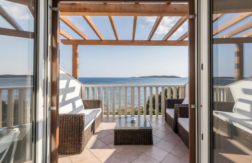 Apartments by the sea Milna, Vis - 8946 - Photo 16