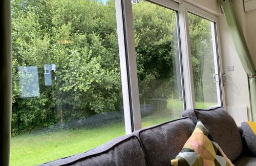 2 BR Beach Woods chalet with parking, 5 mins to beach - Foto 28