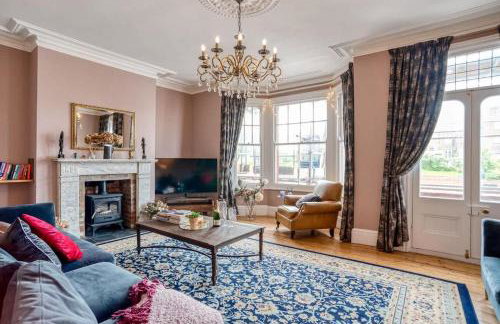 6BR Luxury Beach House Hot Tub & Sea Views - Foto 23