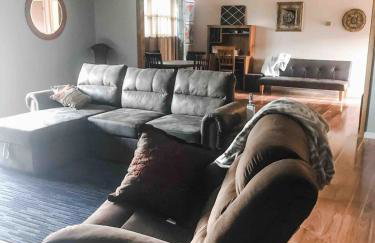 Entire House in the Heart of NW AR with Office Space - Foto 3