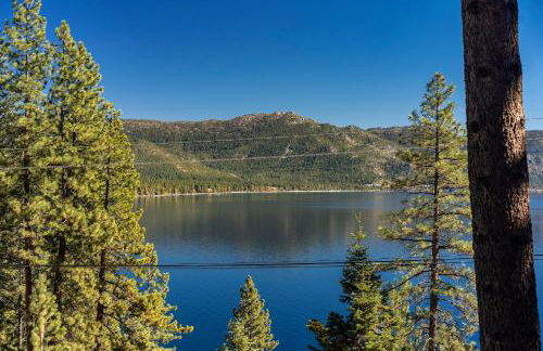 Fabulous Views Of Lake Tahoe - Photo 18