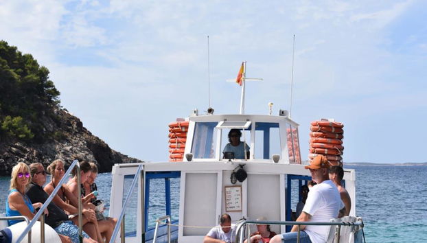 Discover Cala Salada Beach by traditional wooden boat - One-way transfer from Sant Antoni - Photo 3