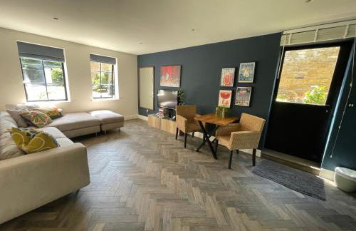 Studio with kitchen nestled lovely wooded cul du sac - Foto 19