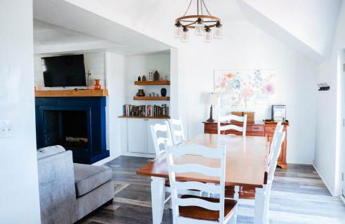 Cordova Farmhouse - 7 Minutes from the Ark! - Foto 10