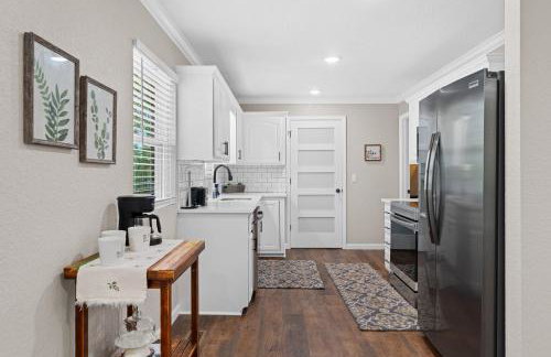 Nordin's LakeHouse, Lakefront Hideaway on Delaware Bay Sleeps 10 - Foto 11