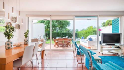 Prainha Sunny 5BR Villa (up to 13 guests) - Foto 3, Garden, Garden view