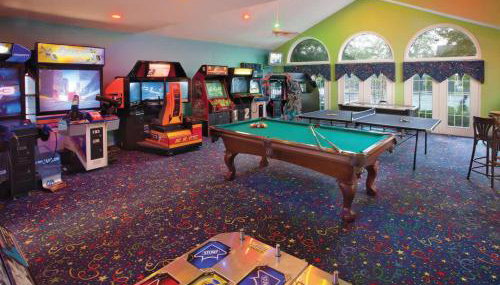 Charming 2BR Colonial Apartment with Resort Access - Foto 5