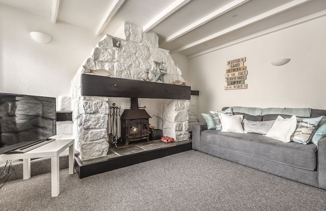 Cottage - Sleeps 6 - Pet Friendly - Patio - Foto 7