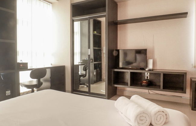 Calm And Relaxing Studio Apartment At Taman Melati Surabaya - Foto 3