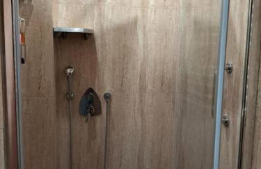 Apt 90m2, 8 os, 2 salony, 2 sypialnie, centrum - Photo 27