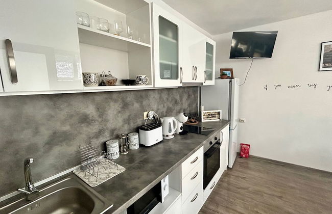 Wanderlust Studio by Rosy in Sofia City Center - Photo 2