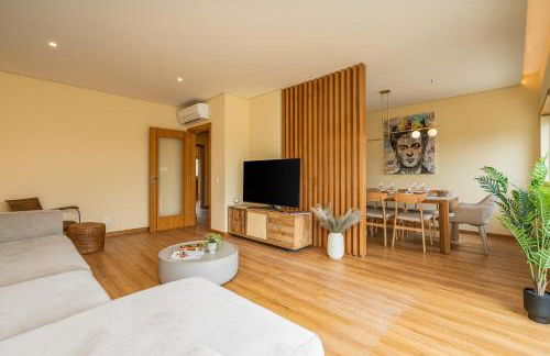 Host Wise - Deluxe House - Terrace & BBC - Foto 37