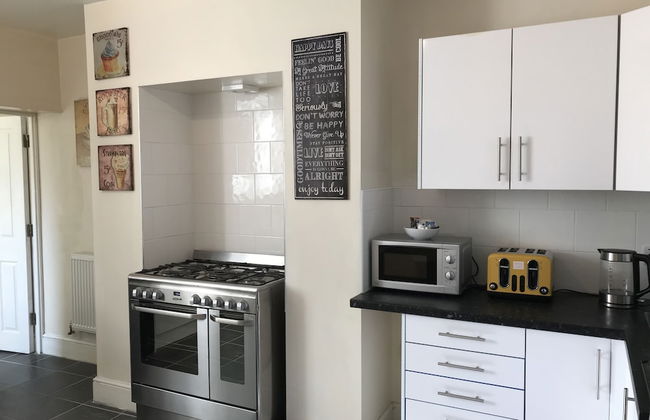 Welcoming Spacious 2-bedroom House in St Helens - Foto 22