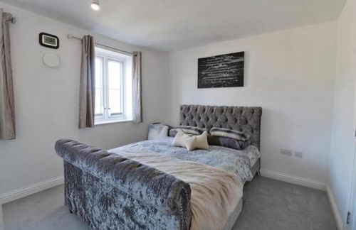 5 bed and 3 bath house in London - Photo 5