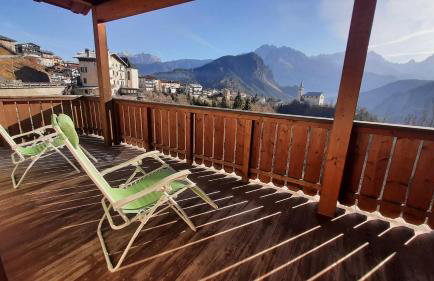 DOLOMITI ALTE VIE con parcheggio privato e garage moto - Foto 9