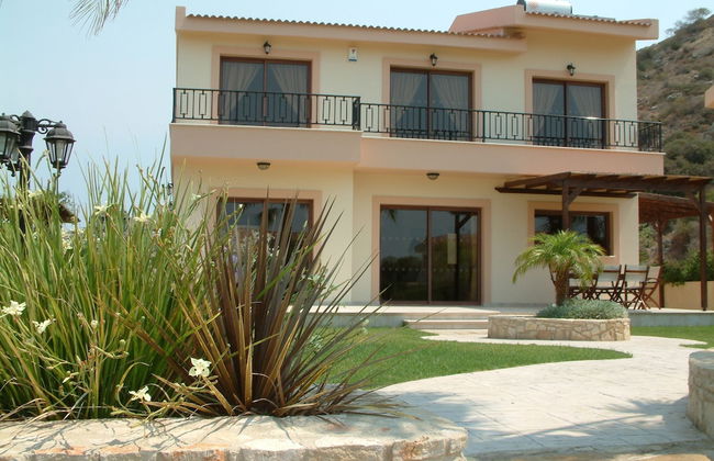 Three Bedroom Villa With Private Pool and Landscaped Garden Close to the Beach - Foto 24