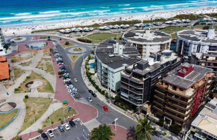 Apto, 2 Suítes a 100m da Praia do Forte, 3 Ar Split, Kit Praia, Garagem - Foto 2
