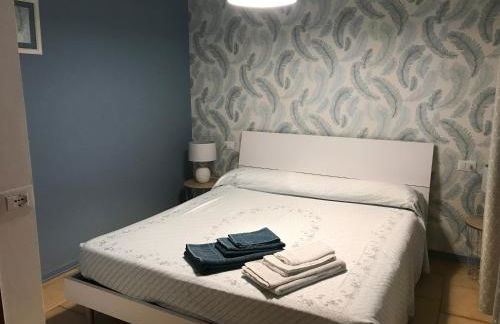 Blue Shades - Photo 6