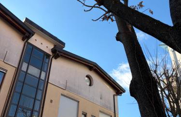 Loft Park & Rail free Parking - Photo 26