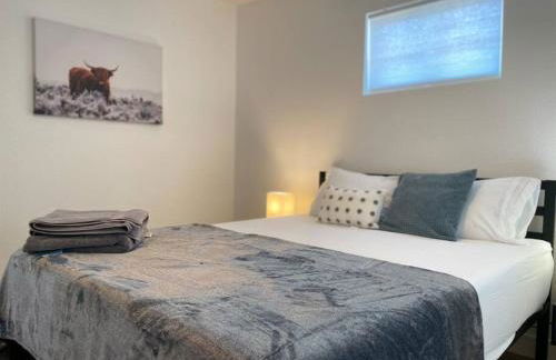 Uniquely remodeled historical district home - Foto 51