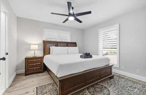 5BD Modern Farmhouse Retreat Sleeps 12 - Photo 29