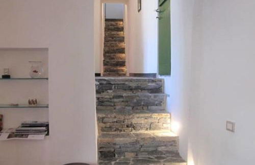 2 Bed House Sleeps 5 - Terrace - Communal Pool - Photo 2