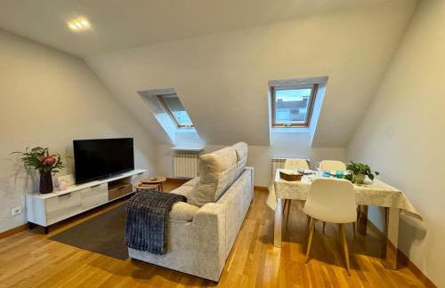 El Mirador de los Vega con parking gratuito - Foto 3