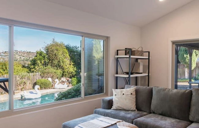 Spacious and Bright 5-bedroom Oasis Pool and Yard - Foto 3