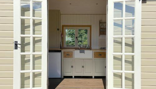 Shepherd Hut 1 - Photo 2