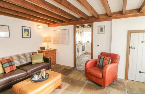 East House - Photo 9