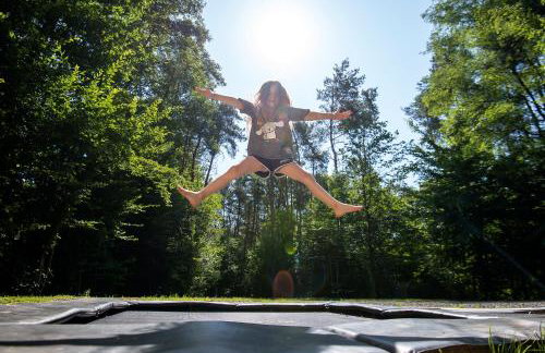 Forest Cabin Nest-Family Retreat for 7 with Sauna & Hot tub - Foto 22