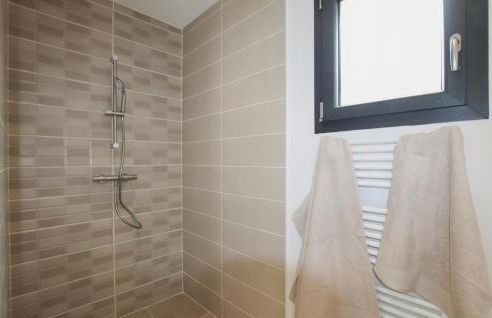 Nice Home In La Bégude De Mazenc - Foto 28