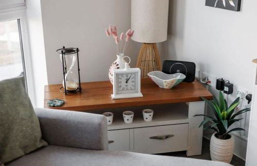 The Sanctuary- Short Walk to Hamworthy Beach and Park - Photo 15