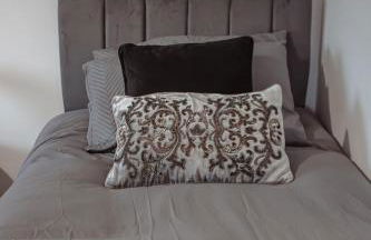 Spacious & Modern 8-Bed Home - Sleeps 13 - Parking - Foto 42