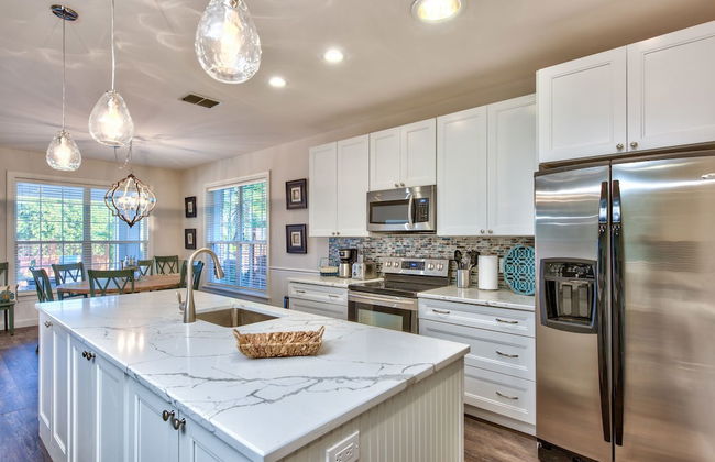 Sardinia Vacation Rental: Delightful Coastal Home near Vanderbilt Beach. Relax in a Private Pool and Spacious 4-BR Retreat with Modern Amenities. Ideal for Families. Minutes from Mercato and Local Attractions - Foto 12